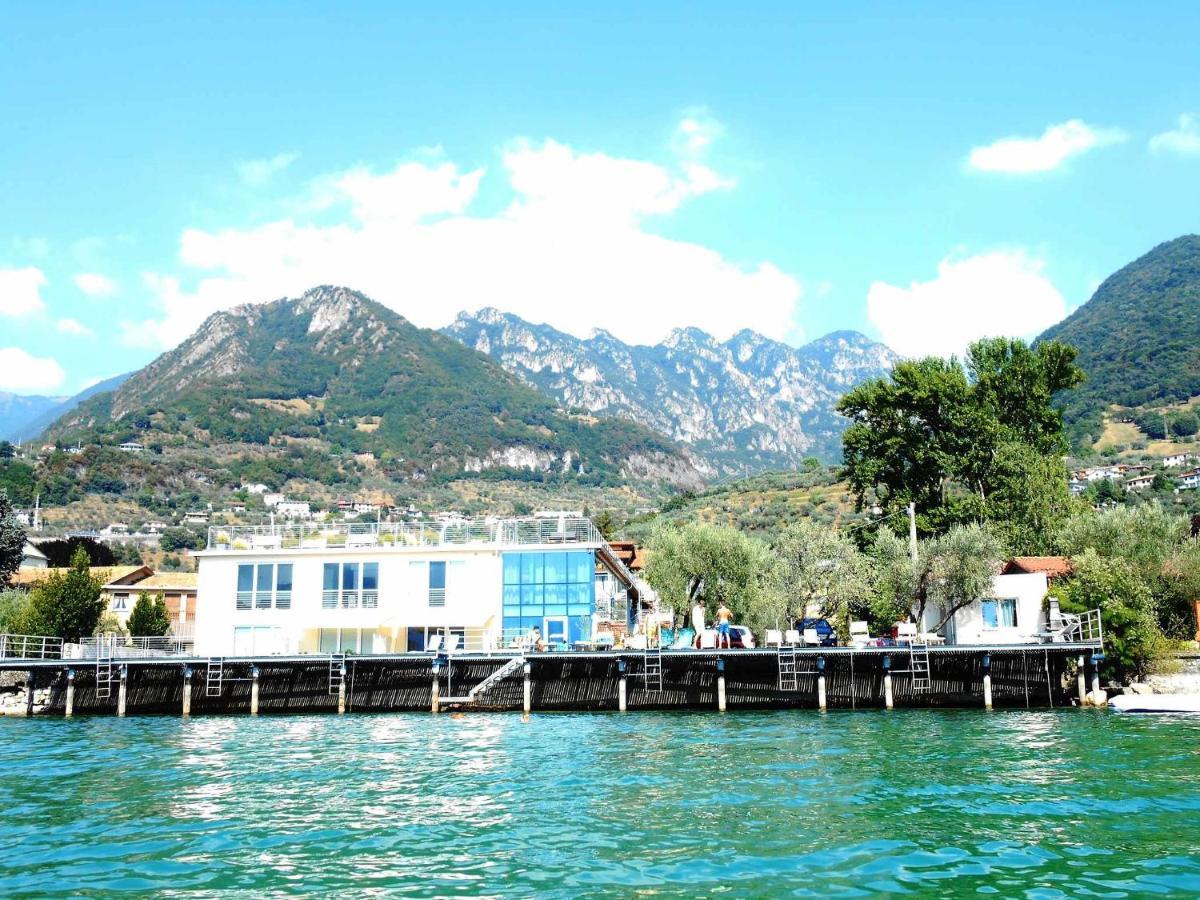 Direttamente Al Lago Apartments Мароне Экстерьер фото